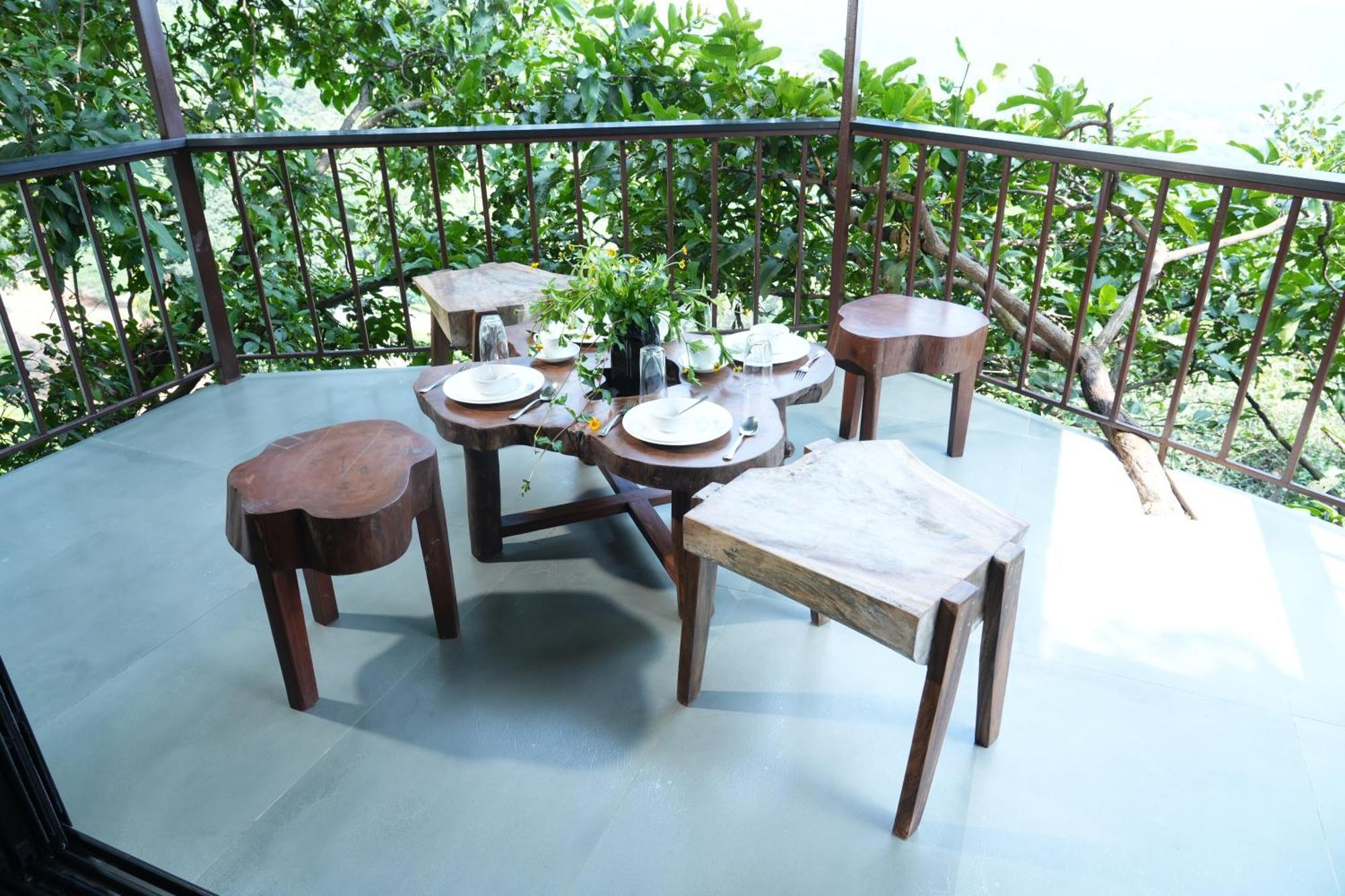 Villa Saffronstays Aranya & Raanwaara *